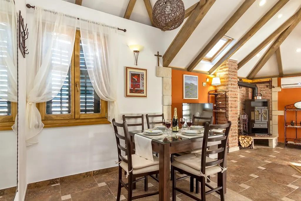 Apartment Romansa Split